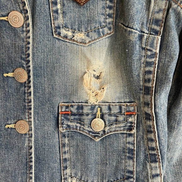 Vintage Rare True Religion World Tour Distressed Denim Jacket Women’s Size M - Picture 9 of 10